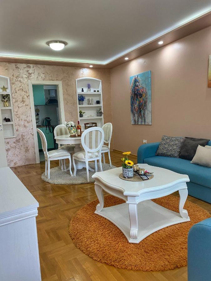 Apartman Diana Sremska Mitrovica Exterior photo